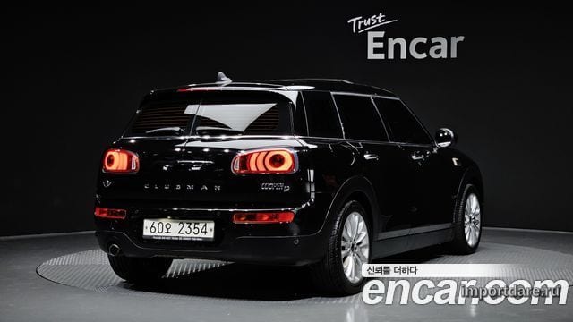 MINI COOPER D CLUBMAN 2018 — 79 331 км, чёрный, Корея — под ключ — фото 2