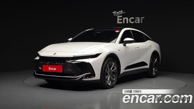 Toyota Crown Crossover 2025