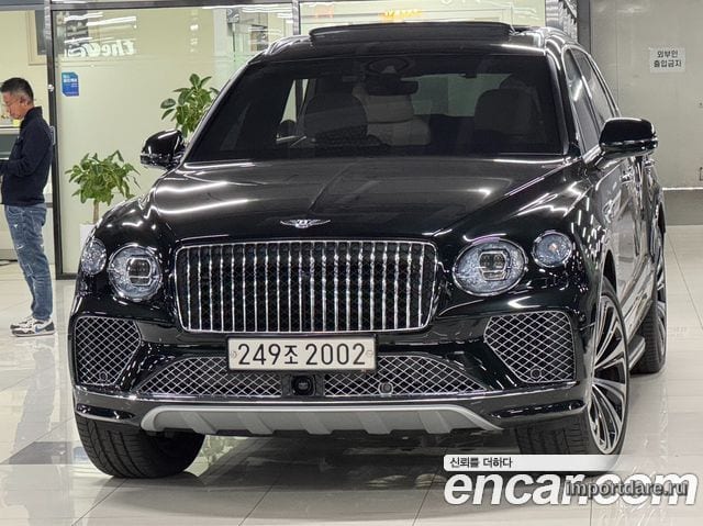 BENTLEY BENTAYGA 2024 — 8 900 км, тёмно-зелёный, Корея — под ключ — фото 11