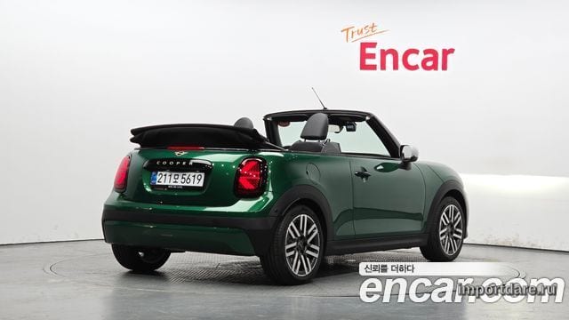 MINI COOPER C CONVERTIBLE 2025 — 4 141 км, тёмно-зелёный, Корея — под ключ — фото 2