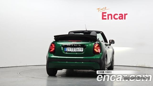 MINI COOPER C CONVERTIBLE 2025 — 4 141 км, тёмно-зелёный, Корея — под ключ — фото 4