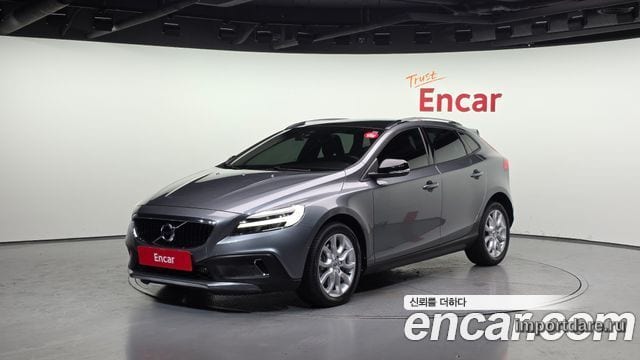 VOLVO V40 CROSS COUNTRY 2018 — 203 094 км, серый, Корея — под ключ — фото 1