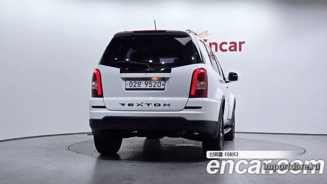 KGM Rexton W сзади
