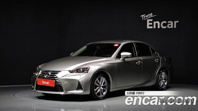 Lexus IS 2017