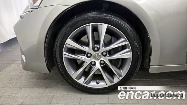 Lexus IS200T детали