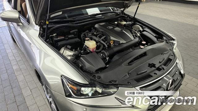 LEXUS IS200T 2017 — 43 957 км, серебристо-серый, Корея — под ключ — фото 6