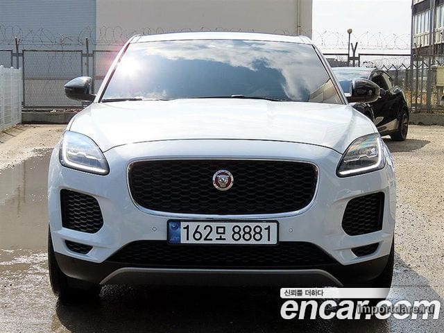 JAGUAR E-PACE 2018 — 93 205 км, белый, Корея — под ключ — фото 1