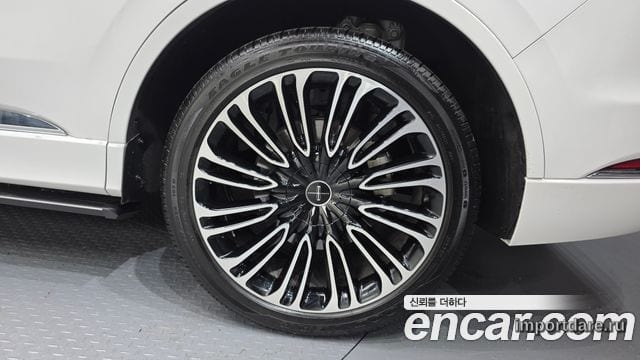 Lincoln Aviator детали