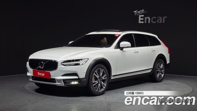 VOLVO V90 CROSS COUNTRY 2019 — 72 444 км, белый, Корея — под ключ — фото 1