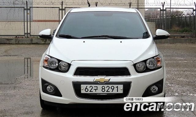 CHEVROLET AVEO SEDAN 2015 — 66 915 км, белый, Корея — под ключ — фото 1