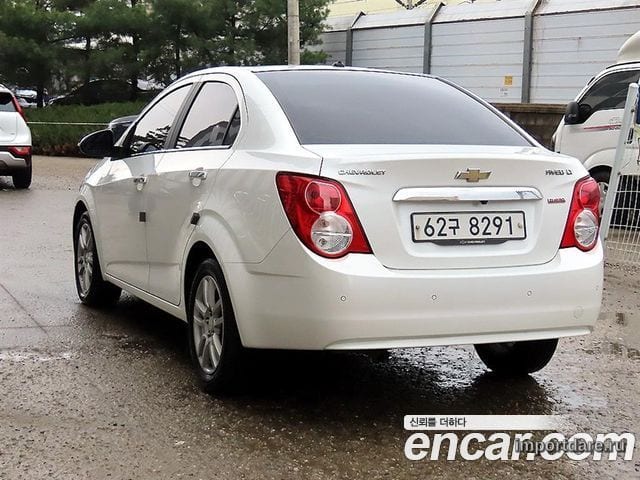 CHEVROLET AVEO SEDAN 2015 — 66 915 км, белый, Корея — под ключ — фото 3
