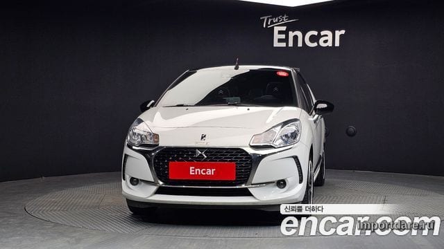 Citroen DS3 Cabrio интерьер