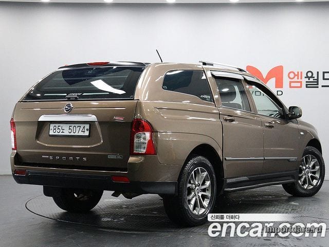 KGM KORANDO SPORTS 2016 — 89 500 км, коричневый, Корея — под ключ — фото 3