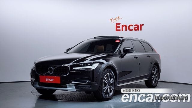 VOLVO V90 CROSS COUNTRY 2019 — 92 527 км, чёрный, Корея — под ключ — фото 1