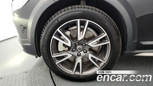 VOLVO V90 CROSS COUNTRY 2019 — 92 527 км, чёрный, Корея — под ключ — фото 5