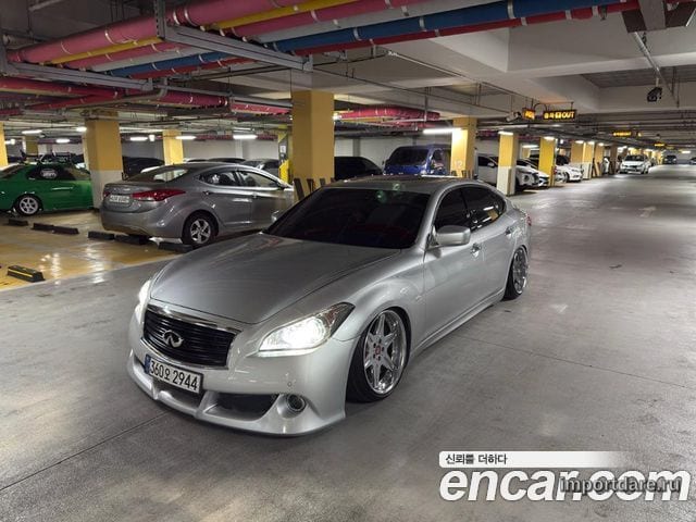 Infiniti M37 2011