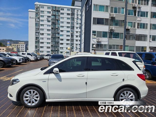 MERCEDES-BENZ B-CLASS W246 2012 — 185 088 км, белый-перламутр, Корея — под ключ — фото 3