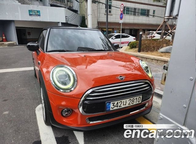 MINI COOPER CONVERTIBLE 2020 — 46 000 км, красный, Корея — под ключ — фото 1