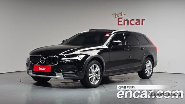 VOLVO V90 CROSS COUNTRY 2018 — 123 753 км, чёрный, Корея — под ключ — фото 1