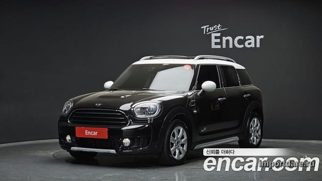 MINI COOPER D COUNTRYMAN 2018 — 129 464 км, чёрный, Корея — под ключ — фото 1