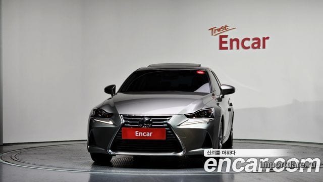 Lexus IS300 интерьер