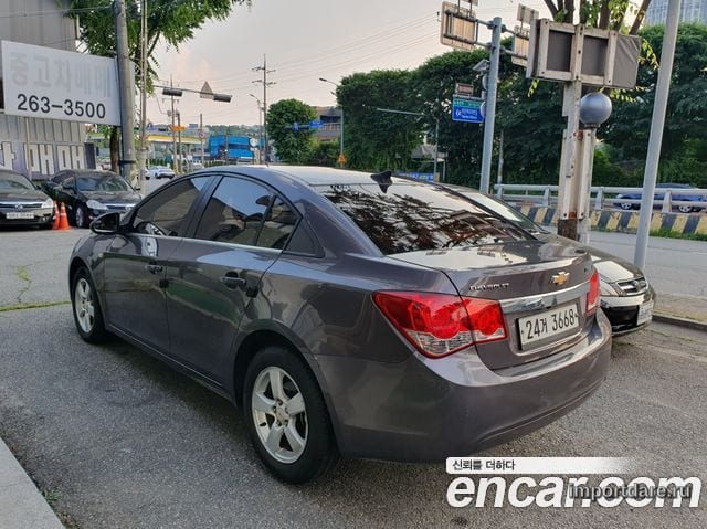 Chevrolet Lacetti Premier сзади