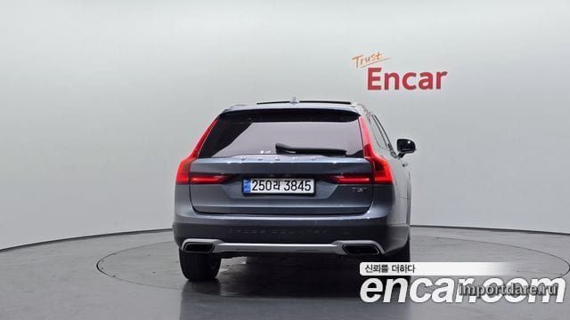 VOLVO V90 CROSS COUNTRY 2019 — 129 648 км, серый, Корея — под ключ — фото 4