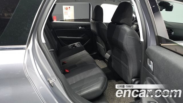 PEUGEOT 308SW 2018 — 66 548 км, серебристо-серый, Корея — под ключ — фото 12