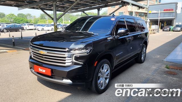 Chevrolet Suburban Van 2021