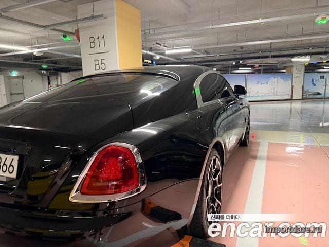 Rolls-royce Ray сзади