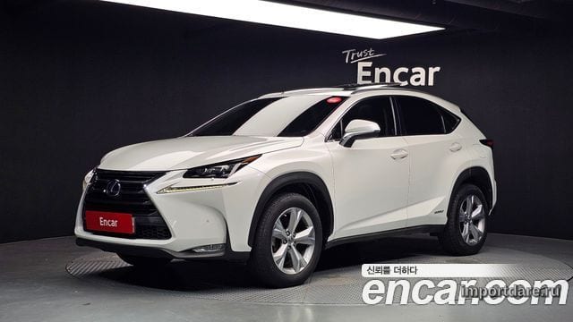 LEXUS NX300H 2017 — 132 261 км, белый, Корея — под ключ — фото 1