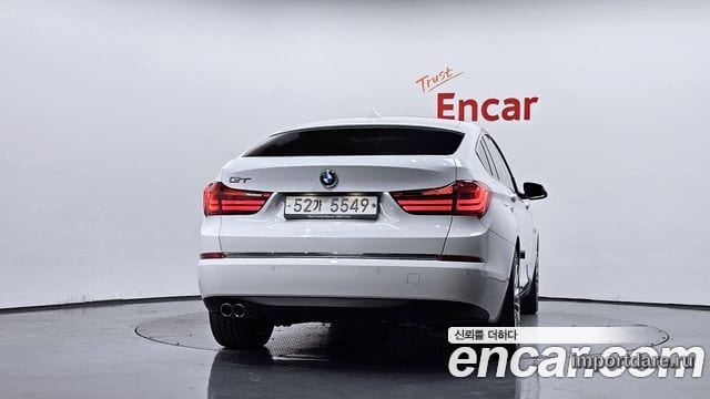 BMW 5 Series GT сзади