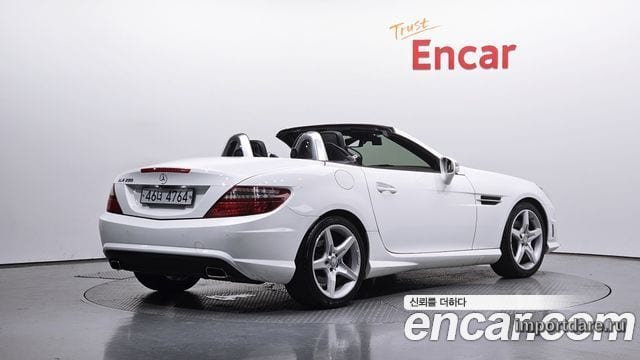 Mercedes-Benz Slk-Class сбоку