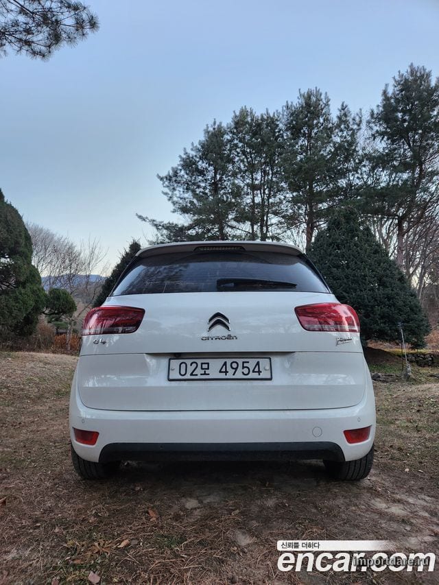 Citroen C4 Picasso интерьер
