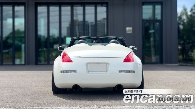 Nissan 350Z сбоку