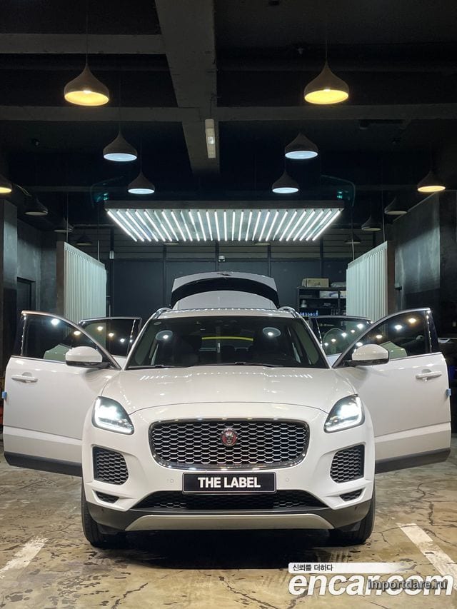 JAGUAR E-PACE 2019 — 83 000 км, белый, Корея — под ключ — фото 1