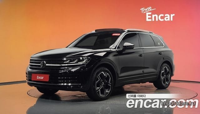 Volkswagen Touareg сбоку