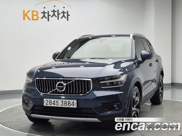 VOLVO XC40 2020 — 47 723 км, бирюзовый, Корея — под ключ — фото 1