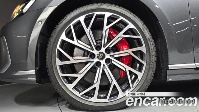 Audi S8 детали
