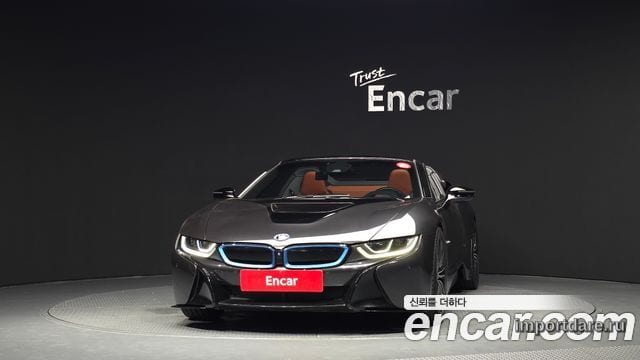 BMW I8 интерьер