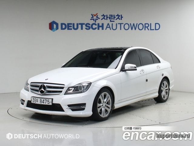 MERCEDES-BENZ C-CLASS W204 2013 — 158 873 км, белый-перламутр, Корея — под ключ — фото 1