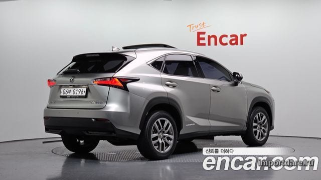 LEXUS NX300H 2017 — 105 650 км, серебристо-серый, Корея — под ключ — фото 1