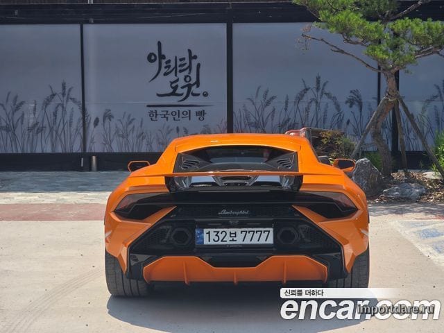 LAMBORGHINI HURACAN 2023 — 3 900 км, оранжевый, Корея — под ключ — фото 5