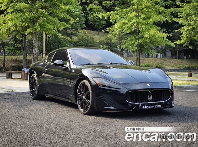 MASERATI GRANTURISMO 2013 — 69 500 км, белый, Корея — под ключ — фото 1