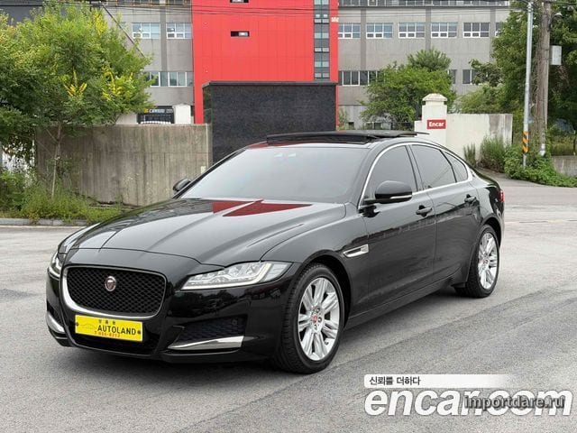 JAGUAR XF 2019 — 152 003 км, чёрный, Корея — под ключ — фото 1