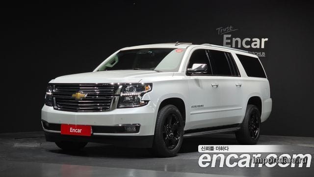Chevrolet Suburban Van 2017