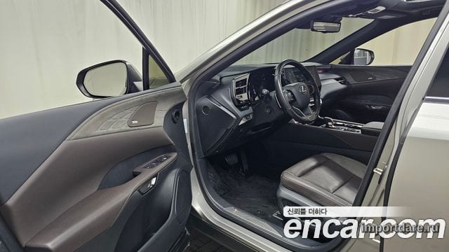 LEXUS RX350H 2025 — 32 176 км, серебристо-серый, Корея — под ключ — фото 10