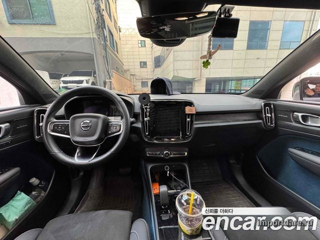 Volvo C40 Recharge детали