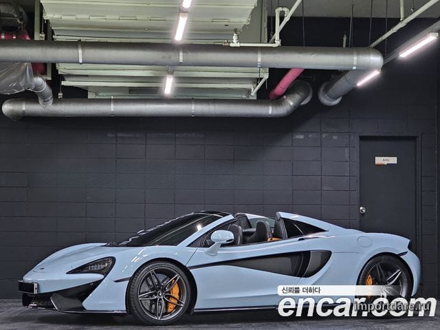 Mclaren 570S интерьер