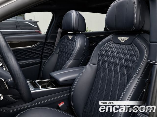 BENTLEY FLYING SPUR 2022 — 52 440 км, серебристо-серый, Корея — под ключ — фото 10